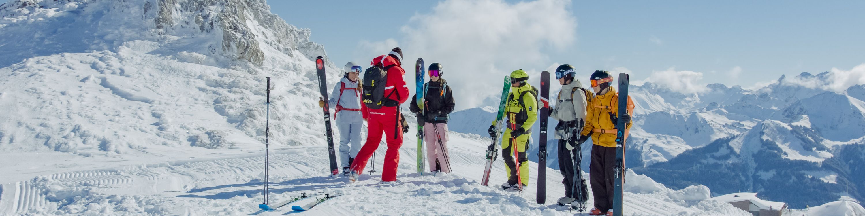 Off-piste ski course at the Hirschegg Ski School in Kleinwalsertal 